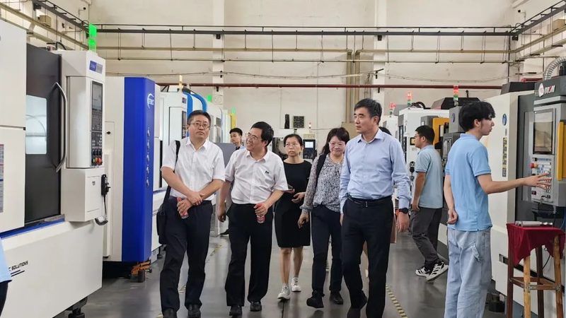 直线导轨对接：价格之外的关键考量因素